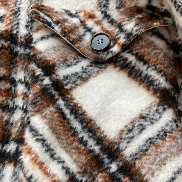 Vici Dolls Plaid Sherpa Jacket - Picture 2 of 3